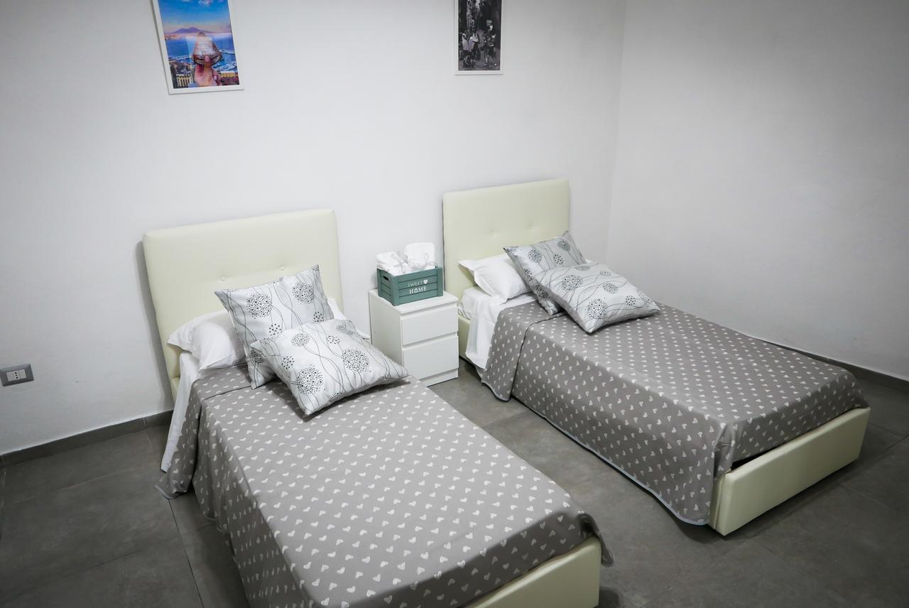 Holiday House Toto Villa Наполи Екстериор снимка