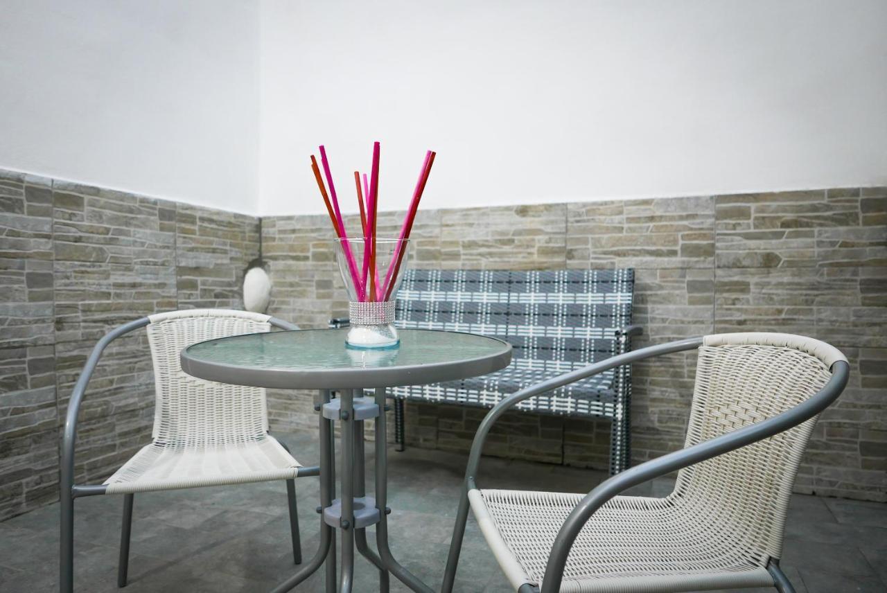 Holiday House Toto Villa Наполи Екстериор снимка